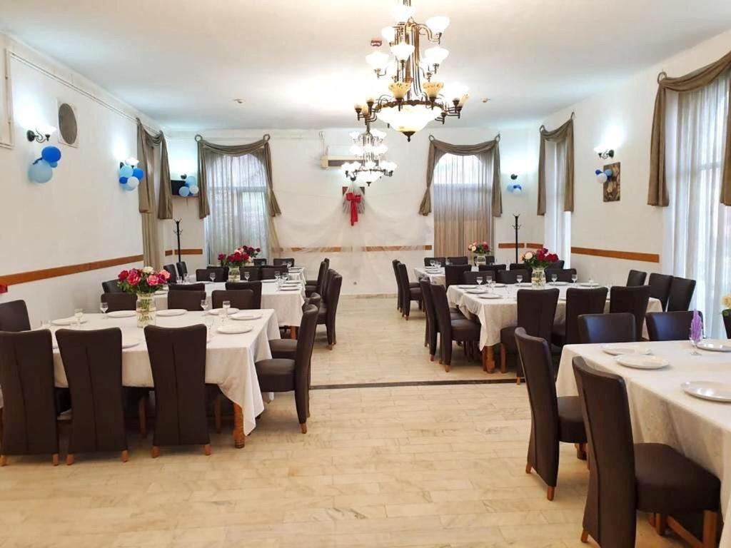 Hotel Marion Dumbraveni  Exteriér fotografie