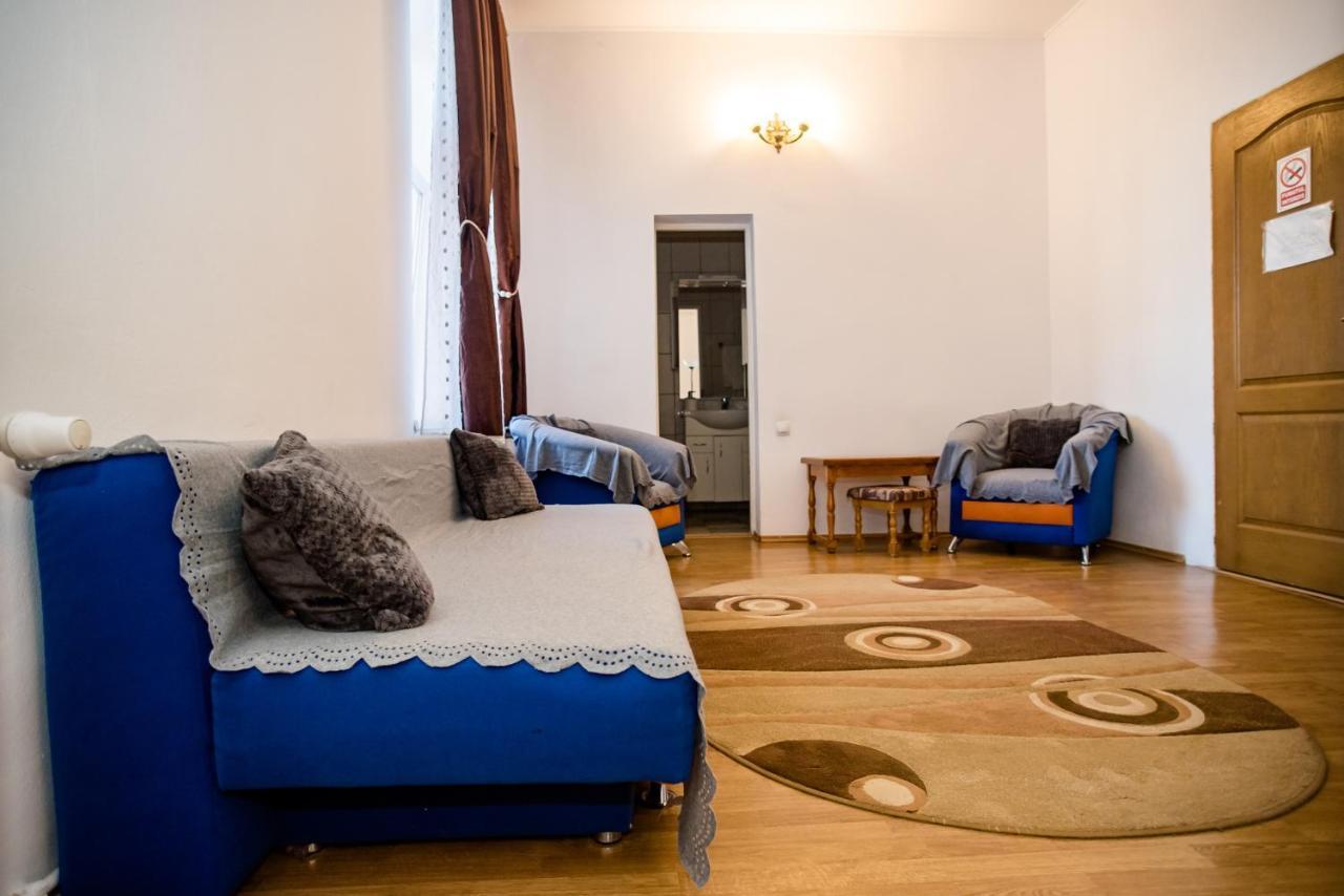 Hotel Marion Dumbraveni  Exteriér fotografie