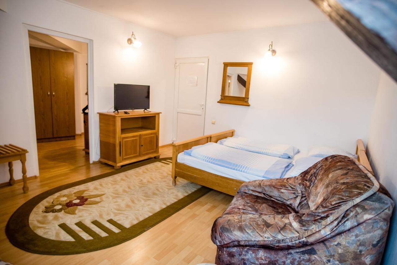 Hotel Marion Dumbraveni  Exteriér fotografie